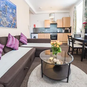 Apartment Luxury, Ilford